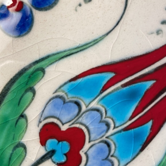 Framed Ceramic Tile Tulip Floral Wood Frame Bright Colors Hanger 7 1/2”x 7 1/2” - Picture 5 of 8